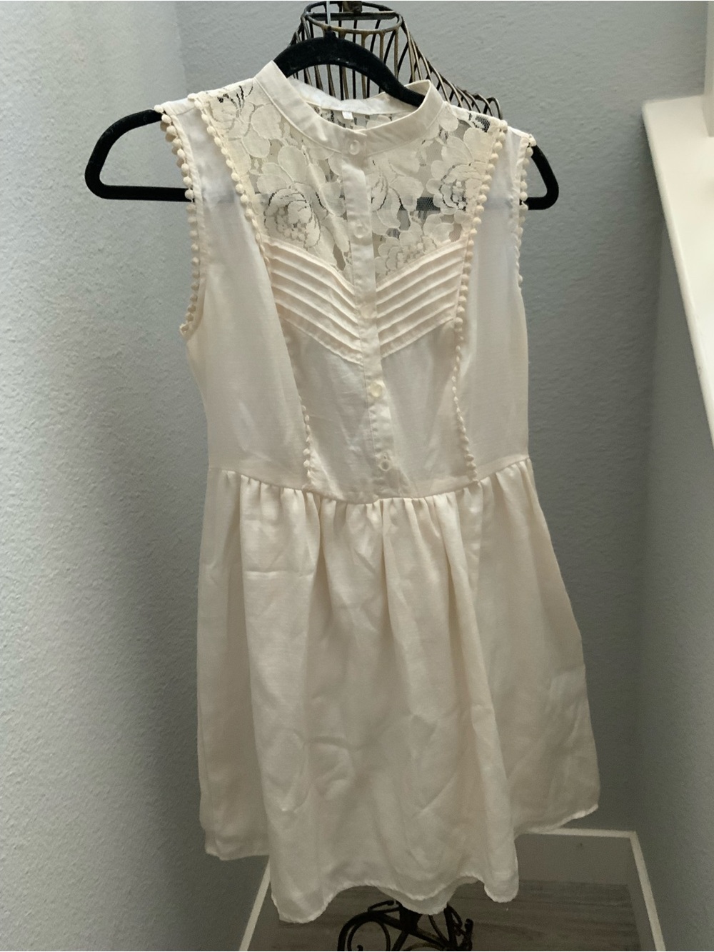 Just Ginger Dress Ivory Lace Lined Sleeveless Medium